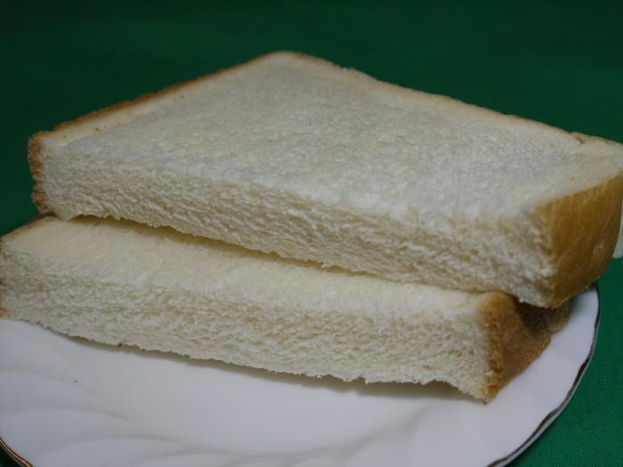 くがのマル井パンの天然酵母の食パン